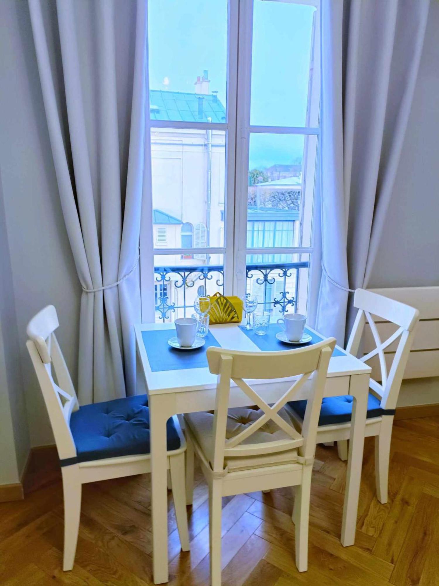 Apartmán Au Petit Trianon Bleu Versailles Exteriér fotografie